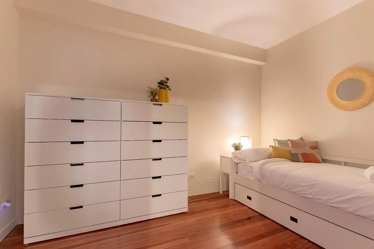 Gran Apartamento Con Estilo En El Centro De Bilbao 0*,