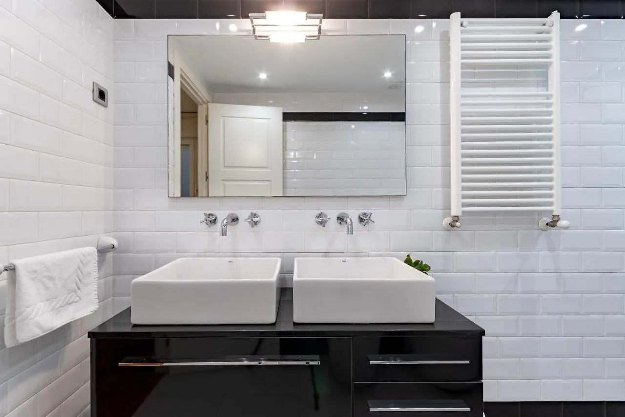 Gran Apartamento Con Estilo En El Centro De Bilbao 0*,  Spain
