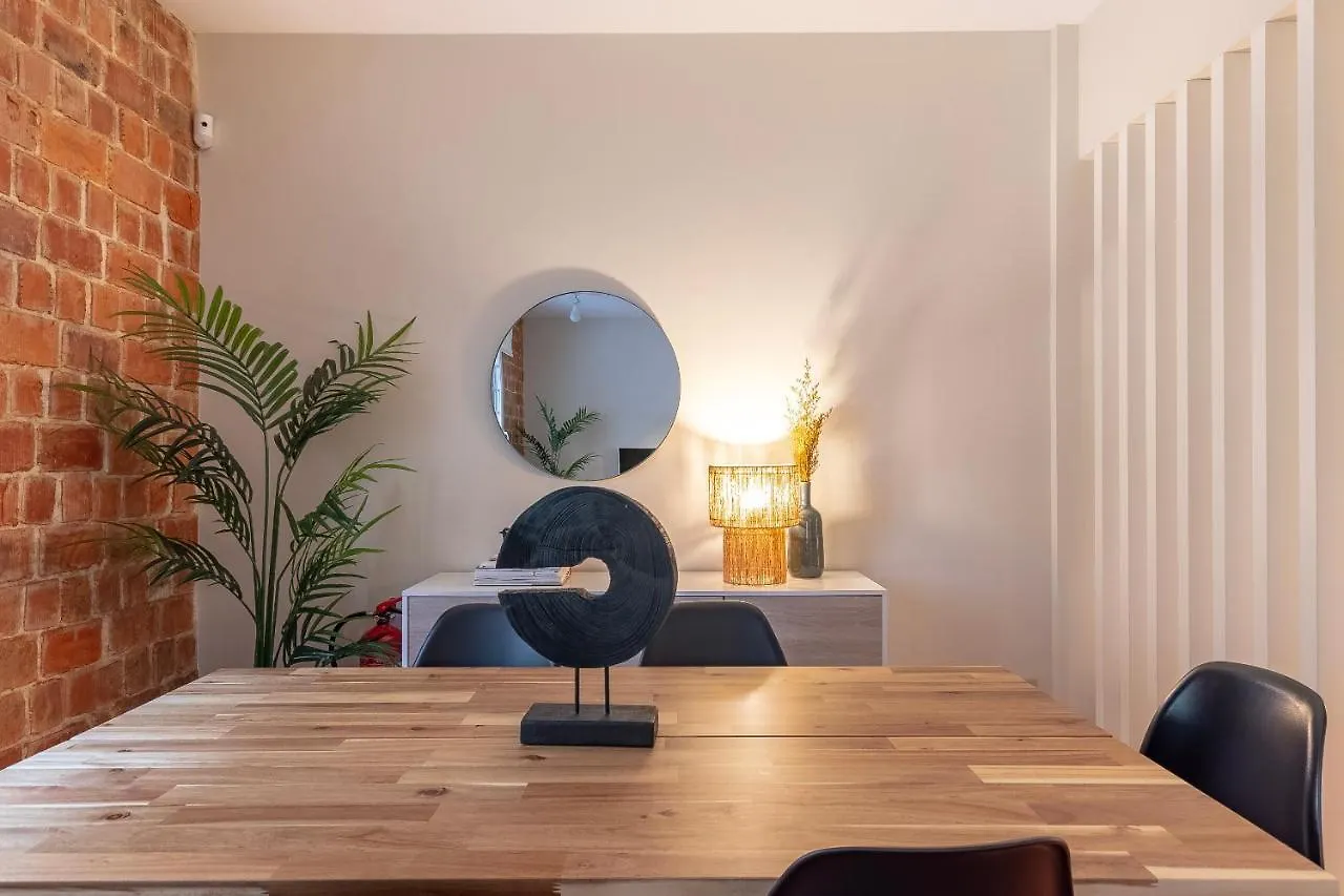 Gran Apartamento Con Estilo En El Centro De Bilbao Spain